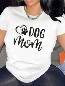 Camiseta de manga corta para mujer a la moda |   Ligero y duradero, es perfecto para el hogar, actividades al aire libre y uso diario. Presenta un diseño encantador de "madre de perro" con estampados de corazones y huellas, un ajuste cómodo adecuado para todas las estaciones, cuello redondo y tela de elasticidad media. - Blanco - Ver 1