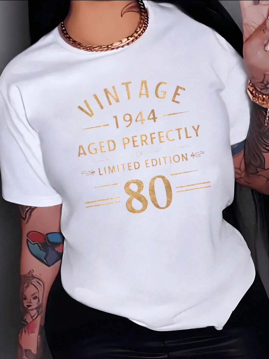 Texto vintage dorado que celebra el año 1944 con la frase aged perfectly y el número 80 representando elegancia y experiencia camiseta de mujer edición limitada moderna y cómoda para uso casual - Blanco - Ver 1