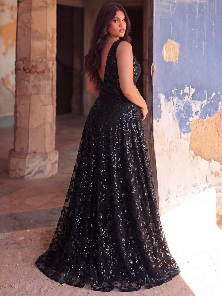 Faeriesty Curve Plus Size Elegant Deep V-Neck Backless A-Line Evening Gown – Black Party Wedding - Black - View 1