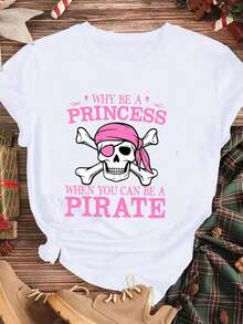 Elegante y casual para mujer, manga corta, camiseta de mujer con estampado de calavera y huesos cruzados de pirata para Halloween. ¿Por qué ser princesa cuando puedes ser pirata? Estampado rosa sobre fondo negro, ropa casual para otoño e invierno. - Blanco - Ver 3