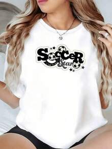 Balón de fútbol rodeado de estrellas representa la pasión y la fuerza del deporte con un toque moderno y dinámico ideal para amantes del juego camiseta de mujer casual cómoda y moderna - Negro - Ver 6