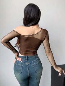 Designer Parte superior casual de malla con empalme de unicolor para mujer, con cuello asimétrico y ajuste delgado para salir, blusas transparentes de manga larga para mujer - Marrón - Ver 3