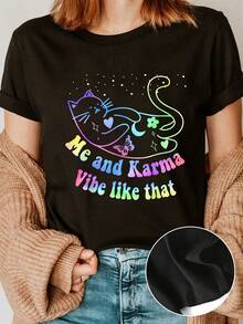 Camiseta de Mujer "Me And Vibe Like That" con Estampado de Gato relajado y Gatito - Cuello Redondo Suave, Manga Corta, Conjuntos Casuales de Primavera Verano, Linda para Amantes de los Gatos - Negro - Ver 2