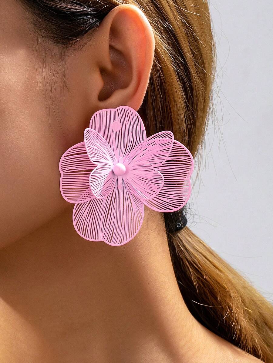 一对优雅金属质感镂空蝴蝶花朵吊坠耳环,适合女性日常、派对、节日装扮 - 粉色 - 查看 1