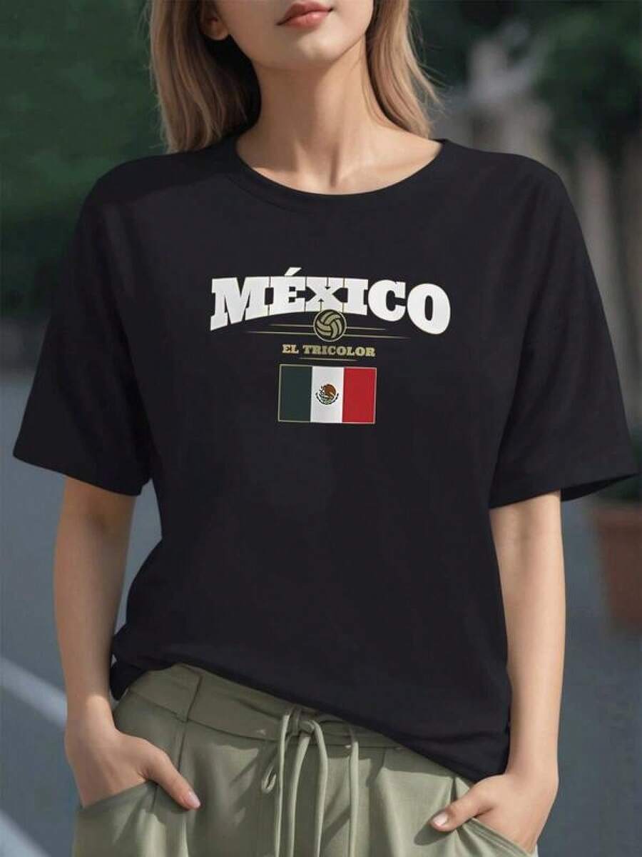 Bandera mexicana con escudo nacional y balón que simboliza orgullo patriótico y pasión deportiva camiseta para mujer 100% algodón cómoda y casual - Negro - Ver 1