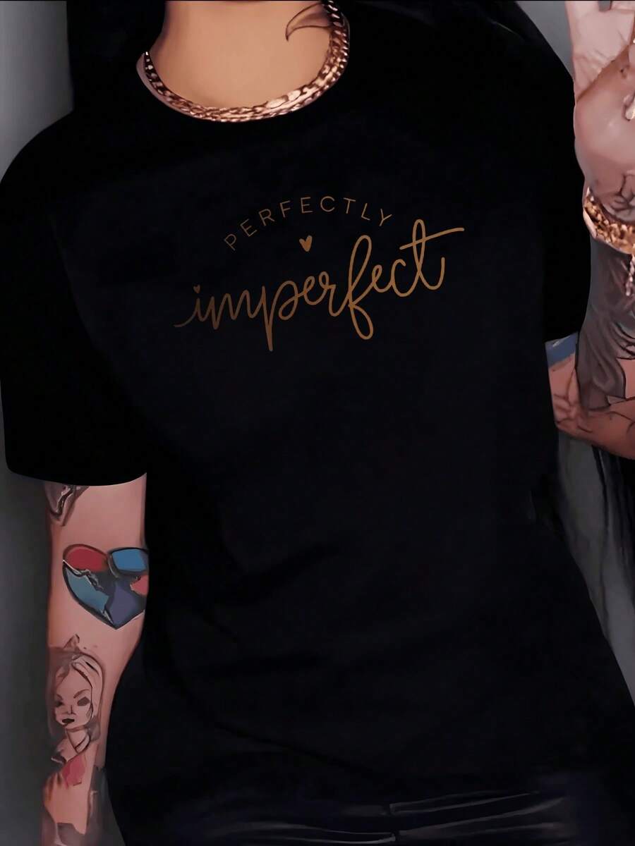 An Inspirational Quote Celebrating The Beauty Of Embracing Imperfections With Confidence And Self-Love, Highlighting The Power Of Authenticity And Inner Balance. A Modern, Casual Women's T-Shirt For Everyday Wear. - 黑色 - 查看 1