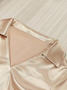 de verano elegante para mujer con cuello en V, mangas cortas y drapeado, unicolor, top de satén blanco para fiestas, salidas a la playa y eventos - Champán - Ver 3