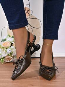 Sandal Slingback Ujung Lancip Gaya Prancis Terbaru 2026, Sepatu Bertali Berongga dengan Paku Keling dan Hak Wedge Asimetris, Sepatu Hak Tinggi Gaya Balet Niche - Coklat - View 4