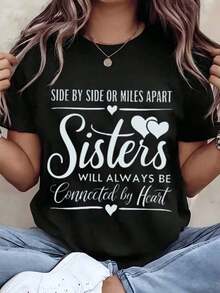 Soft, Breathable, And Lightweight For All-Day Comfort. Women's T-Shirt With A Print Of Sisters Together Or Miles Apart, Always Connected By Heart. Crew Neck, Casual Style, Ideal As A Gift For A Sister. 220g. Classic Neckline With A Relaxed Fit That Flatters All Body Types And Is Easy To Pair With Jeans, Shorts, And Leggings. - 白色 - 查看 7