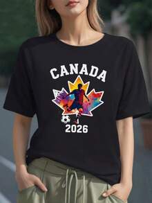 Jugador de fútbol en acción sobre hoja de arce multicolor símbolo de Canadá y torneo 2026 camiseta para mujer 100% algodón - Negro - Ver 6
