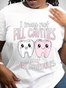 Camiseta Divertida para Recepcionista Dental - Puede que no rellene caries, pero sí relleno horarios, camiseta novedosa con diseño de dientes de dibujos animados, negra, manga corta, corte regular, para mujeres adultas, lavable a máquina, regalo para dentistas, higienistas, amigos y familiares, regalos para asistentes dentales, ropa de mujer, diseño divertido, corte clásico. - Blanco - Ver 6