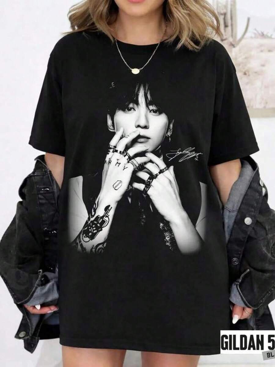 Graphic -Shirt, K-Idol Tee, Bangtan Sonyeondan Fan Shirt . Camiseta informal de moda con estampado creativo para mujer, de manga corta y cuello redondo, para primavera y verano-Shirt Women Festive Celebration Shirt Party Wear Top - Negro - Ver 1