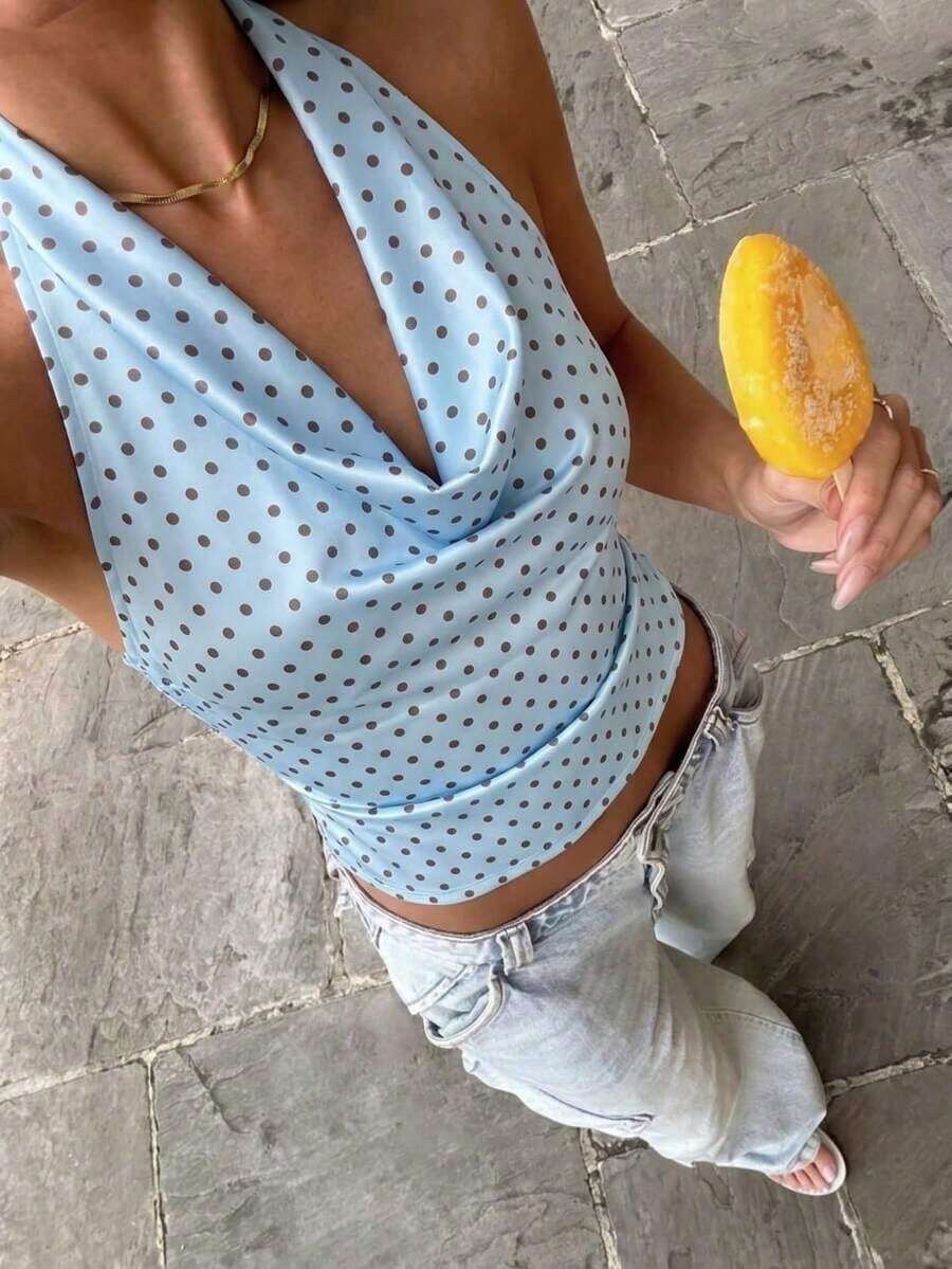 Blusa de mujer con escote profundo drapeado, sin espalda y con lazo trasero, de estilo elegante y sexy - Celeste - Ver 1