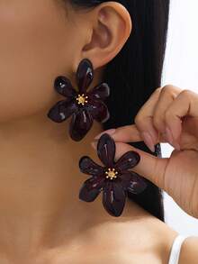 1Pair Chic Statement Earrings - Bold Deep Red Flower Earrings With Glossy Enamel And Gold Accent For Evening & Party Wear - Burgundy - View 9