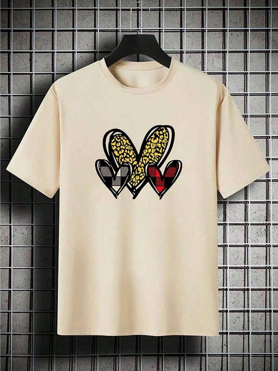 Women's Simple Loose Fit T-Shirt, Modern Style. This Casual And Comfortable Short-Sleeved T-Shirt Features A Stylish Tartan Heart Print, Perfect For Everyday Wear And Sports Activities. Women's Graphic Print T-Shirt, Summer 2026 - 杏色 - 查看 1