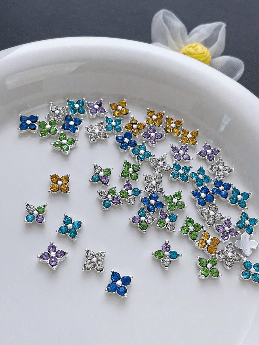 12颗美甲饰品,美甲用品,方形水钻美甲贴,白色、粉色、绿色、香槟色、蓝色、紫色。奢华法式甜美金属美甲贴,适用于音乐节、旅行、节日庆典。闪亮的粉色、白色、绿色、蓝色、香槟色、紫色水钻美甲贴,适合多种DIY美甲配件。美甲装饰。 - 彩色 - 查看 1