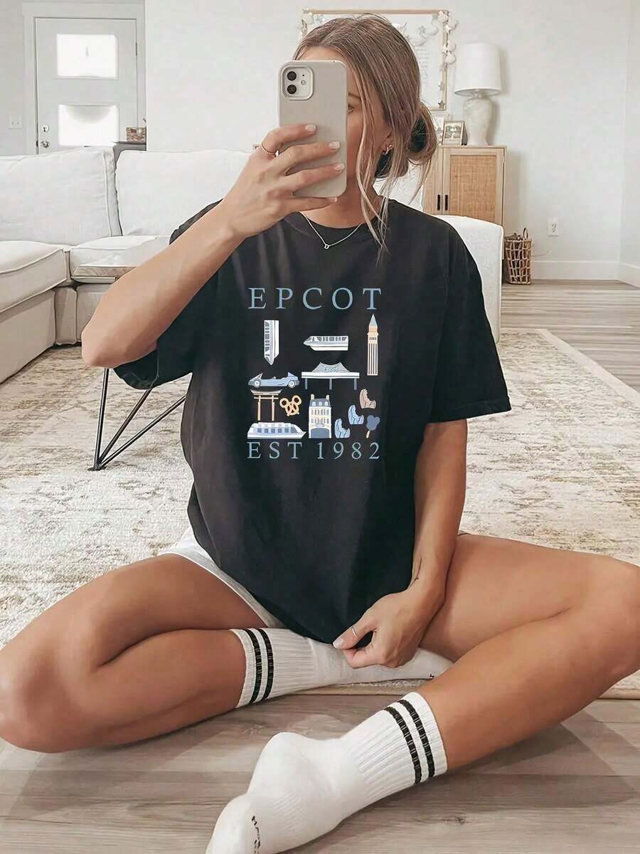 Women's Casual Spring/Summer Style With Round Neck And Short Sleeves, Featuring An EPCOT-Inspired Cartoon Building Patchwork Design, Suitable For Comfortable Wear In All Seasons. - 黑色 - 查看 1