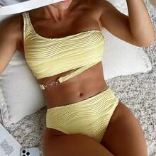 Nuevo estilo de bikini de dos piezas con corte asimétrico y un solo hombro descubierto. - Amarillo - Ver 2