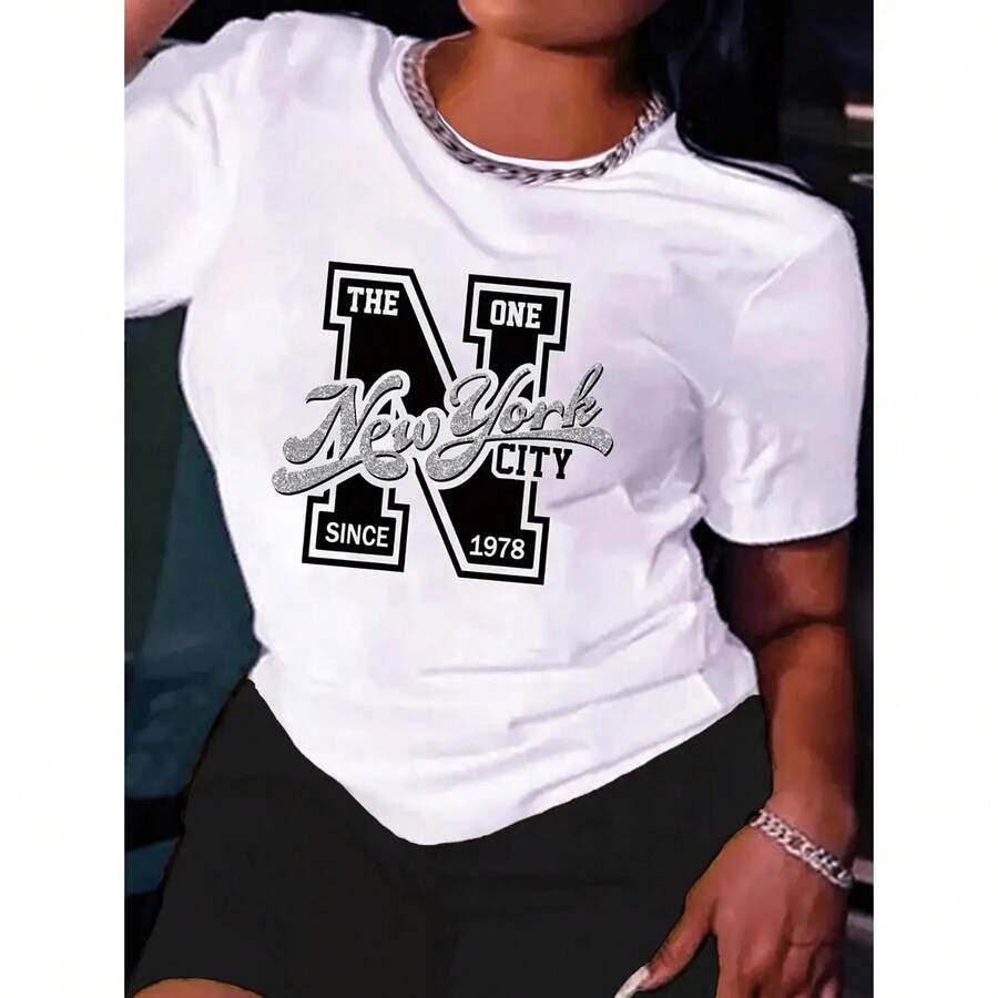 [Graphic T-Shirt] Lightweight Semi-Sheer Women's Casual Short Sleeve T-Shirt | New York City Graphic Print with Geometric Patterns, Machine Washable Regular Fit H-Silhouette Tee for Spring Summer & All-Season Wear - Blanco - Ver 1