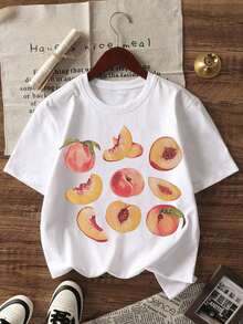Camiseta Casual Premium para Mujer con Estampado de Melocotón Fresco en Acuarela, Estilo Vintage, de Manga Corta, Cuello Redondo, Talla Grande, Estética Veraniega, Moda Cottagecore, Ropa Urbana, Ligera, Transpirable y Cómoda para Uso Diario, Ideal para Salidas a la Playa, Mercados de Agricultores, Festivales de Música, Fines de Semana Casuales, Regalo para Amantes de la Fruta y Entusiastas de la Cultura Cottagecore, Ecológica. - Blanco - Ver 6