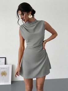 Vestido mini plisado de línea A elegante, minimalista, delicado, romántico y dulce para uso diario, boda, fiesta, festival de música y vacaciones, con camisola roja - Gris - Ver 2