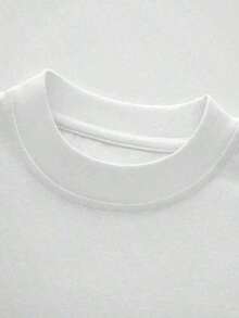Vintage Women's Clothing: Cute And Kawaii White Cow Print T-Shirt With A Round Neck, Casual, Made Of Pure Cotton. Women's Basic Top. - 白色 - 查看 3