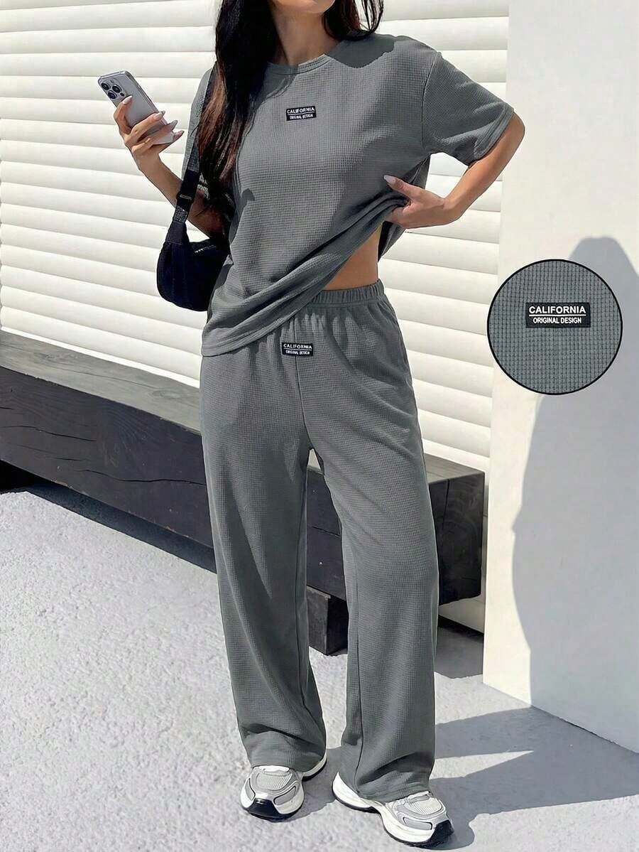 Conjunto informal de camiseta holgada y pantalones con textura mostaza para mujer - Gris Oscuro - Ver 1