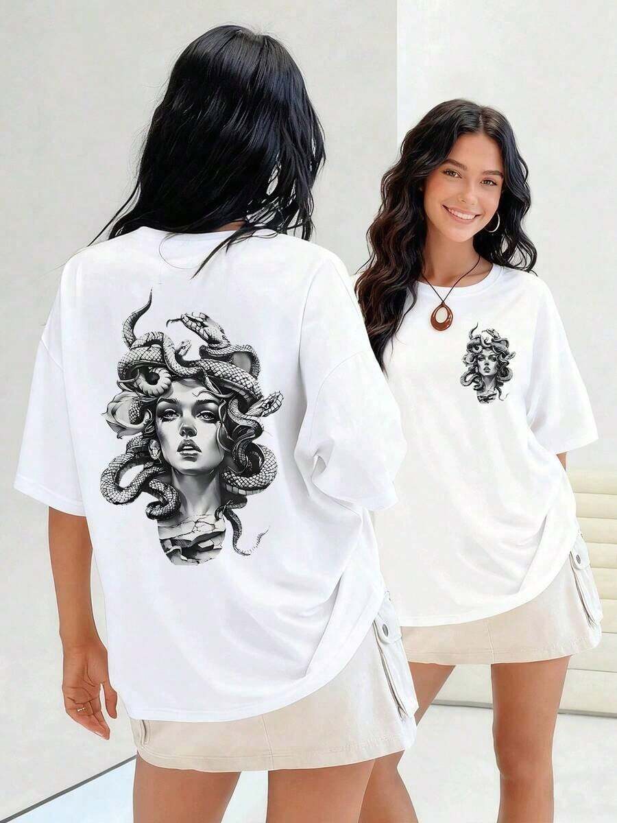 Intertwined Snakes With Intense Gazes, This 100% Cotton Women's T-Shirt Evokes Medusa With Her Timeless Power And Beauty. Hypnotic Creatures Crawl Through Her Hair. Suitable For Spring, Summer, And Autumn. - 白色 - 查看 1