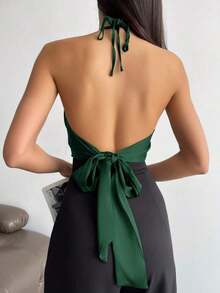 Camiseta de tirantes con cuello halter y bajo asimétrico para mujer - Verde Oscuro - Ver 2