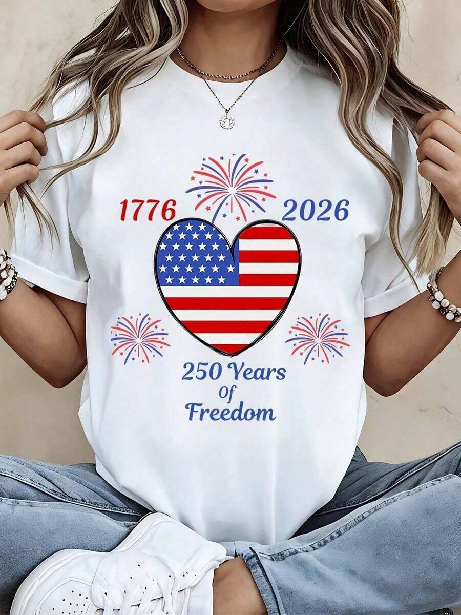 Women's Crew Neck T-Shirt With American Flag And Heart Print 1776-2026 250 Years Of Freedom, Fireworks, Short Sleeve, Independence Day Celebration, Patriotic Clothing For The 4th Of July Party - 白色 - 查看 1