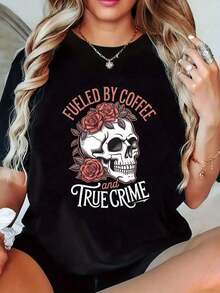 ropa de mujer Camiseta casual de cuello redondo para mujer con estampado de calavera y rosas con la frase "Fueled By Coffee And True Crime", manga corta, corte regular, tela ligeramente elástica, top de primavera/verano para mujer, top para entusiastas del café. | Camiseta con Gráfico de Calavera | Slight Stretch Materia camisas de mujer - Negro - Ver 7
