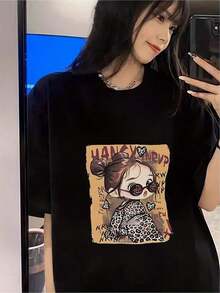 100% Cotton T-Shirt, Unique Y2K Style, Featuring A Modern Girl Design With Sunglasses And A Leopard Print, Ideal For Highlighting Your Personality And Making A Statement On Every Occasion. Perfect For Those Seeking A Striking And Original Look. - 黑色 - 查看 1