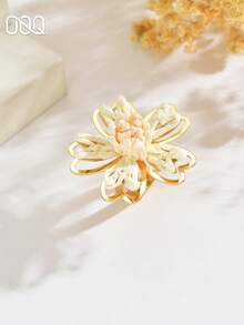 OOQ 1pc Vacation Style Five-Petal Raffia Flower Open Ring, Adjustable Size, Portable Colorful Flower Ring For Women, Bridesmaid Gift, Friend Gift (Handmade Raffia Weaving, Shape & Direction Random) - White - View 3