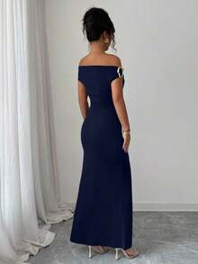 Women's Fitted Party Dress With Off-The-Shoulder Design And Elegant Metallic Details - Berwarna merah muda - View 2