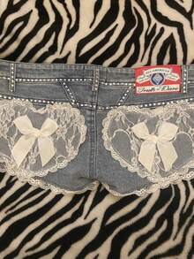 Pantalones cortos vaqueros bajo tiro con encaje y pedrería estilo dulce y atrevido  urbana - Azul - Ver 4