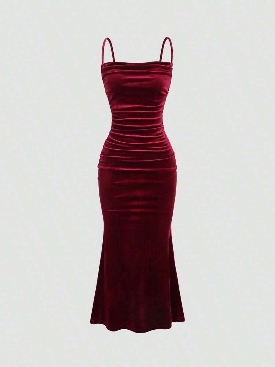 YHHSweetra Vestido casual de vacaciones de unicolor con tirantes de espagueti, fruncido y ajustado, para fiestas de Año Nuevo y vacaciones, vestido largo de terciopelo burdeos para mujerYHH - Burdeos - Ver 1