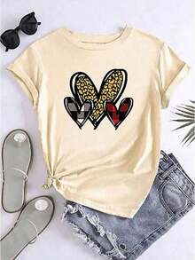Women's Simple Loose Fit T-Shirt, Modern Style. This Casual And Comfortable Short-Sleeved T-Shirt Features A Stylish Tartan Heart Print, Perfect For Everyday Wear And Sports Activities. Women's Graphic Print T-Shirt, Summer 2026 - 杏色 - 查看 3
