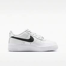 Nike Giày thể thao cổ thấp Air Force 1 GS dành cho trẻ em - Trắng/Đen - Xem 6