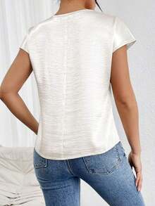 Blusa holgada y elegante casual con hombros de lámina metálica para mujer; Blusa de unicolor de satén con mangas tipo murciélago y cuello plisado para mujer - Blanco - Ver 2