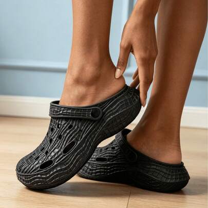 Women's Retro Crocodile Texture Hollow Out Sandals, Breathable Perforated Design, Adjustable Heel Strap, Open Toe Slip-On, Casual Street Style, Suitable For Spring/Summer Outdoor And Indoor Wear, EVA Lightweight Non-Slip Material, Perforated Slides