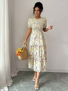 Elegante vestido de mujer con estampado floral de resort, cintura ceñida con múltiples capas y parches - Multicolor - Ver 9