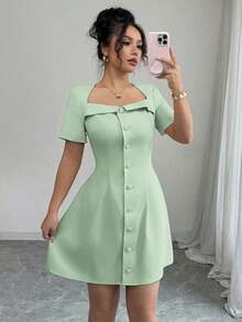 Vestido corto de manga corta con cuello trapezoidal elegante, volantes y cintura con botones en forma de línea A, adecuado para el trabajo, primavera/verano - verde menta - Ver 3
