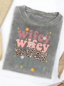 Camiseta de algodón lavado con efecto desgastado estilo retro americano para hombre y mujer, estampado de leopardo retro americano, estampado en capas "WIFEY", manga corta casual para mamás con estilo, camiseta unisex de tela suave con cuello redondo, estilo urbano, top casual, ideal para uso diario, vacaciones o como opción de regalo. - Gris - Ver 6