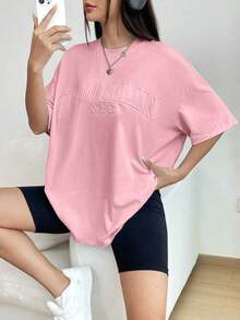 Summer Drop-Sleeve Graphic Tee With Embossed Black Letter Print - 淡粉紅色 - 查看 7
