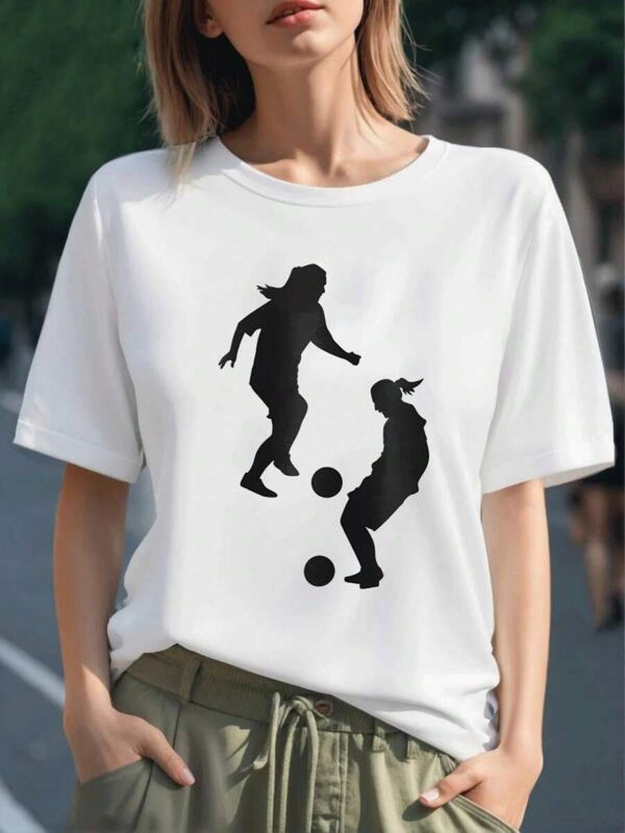 Dos siluetas femeninas jugando al fútbol representan energía,trabajo en equipo y pasión por el deporte camiseta para mujer 100% algodón ligera y cómoda para uso diario y entrenamiento - Negro - Ver 1