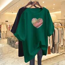 Camiseta de manga corta con cuello redondo y estampado de corazones para mujer, diseño holgado y versátil, a la moda, novedad de verano 2026. - Verde Oscuro - Ver 12