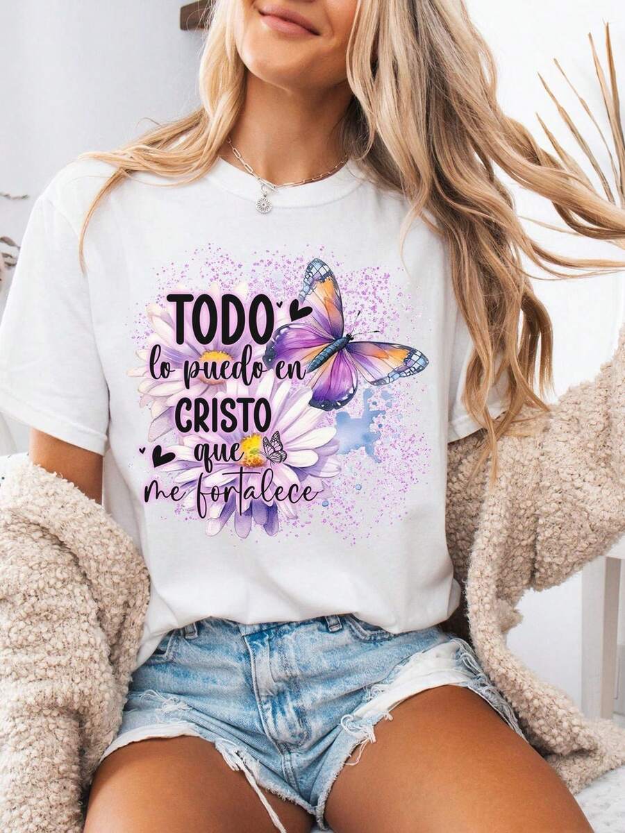 Camiseta Inspiracional Cristiana en Español para Mujeres Talla Grande - "Todo Lo Puedo En Jesucrist" con Mariposas y Flores Moradas, Cuello Redondo Suave Transpirable de Sleeve Corta, Ropa Casual Iglesia & Diaria Fe Vestirse Moderada Religiosamente Basado Floral Diseño Ajuste Cómod Ligero - Blanco - Ver 1