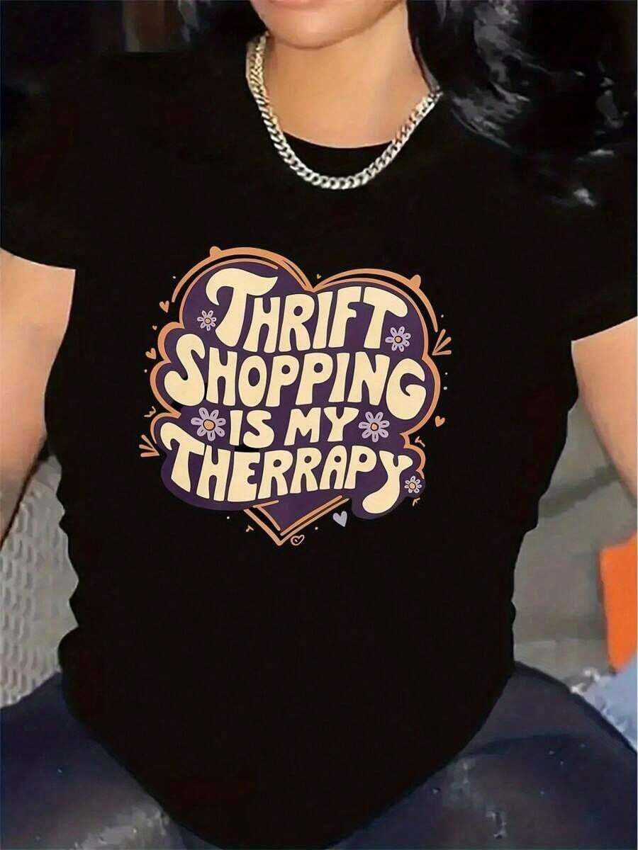 Camiseta de manga corta de poliéster en blanco y negro con el diseño "Thrifting Is My Design" para uso en casa, duradera y cómoda, ideal para salidas informales en la sala de estar, tela sua - Negro - Ver 1