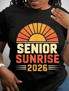 Camiseta de Graduación Retro Vintage de los 80 para Mujer - Letras y Números de la Clase de 2026, Camiseta de Manga Corta Suave con Estampado Vibrante Naranja-Amarillo, Ajuste Cómodo para Todas las Temporadas, Ideal para Fiesta de Graduación de Secundaria, Baile de Graduación, Uso Diario y Regalos Navideños - Camiseta Casual Lavable de Cuello Redondo, Ropa para Baile de Graduación, Material Duradero, Regalos Navideños, Salidas de Verano, Comodidad para Todas las Temporadas, Estilo Pullover, para Viajeros, Estudiantes, Personas Mayores, Solo para Mujeres, Camiseta para Baile de Graduación, Camisetas de Trabajo para Mujer Sin Estampado Inicial Actual - Negro - Ver 6
