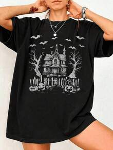 1 Piece 180g Unisex Loose Crewneck Short-Sleeve T-Shirt Camiseta de manga corta y cuello redondo para mujer con estampado de casa encantada y murciélagos, ideal para Halloween, ideal para primavera y verano. Camiseta de Halloween para Mujeres y Unisex - Estampado de Casa Encantada, Murciélagos y Calabazas Fantasmales - Diseño Gótico en Blanco y - Cuello Redondo Manga Corta para Fiestas de Halloween - Negro - Ver 1